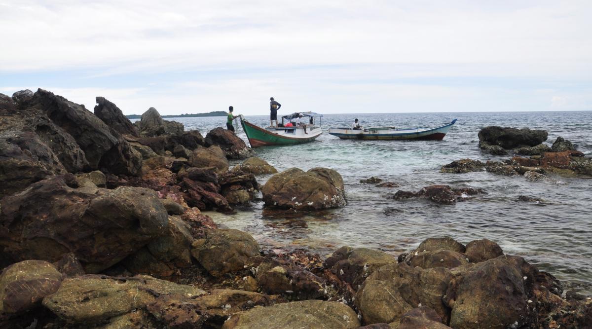 belitung destination Pulau Mentikus